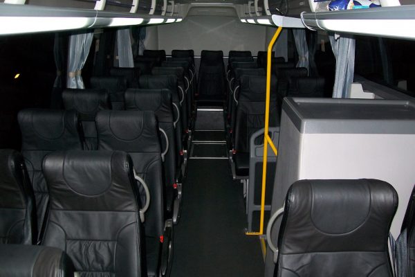 Thomsons Coachlines 48 Seater 02